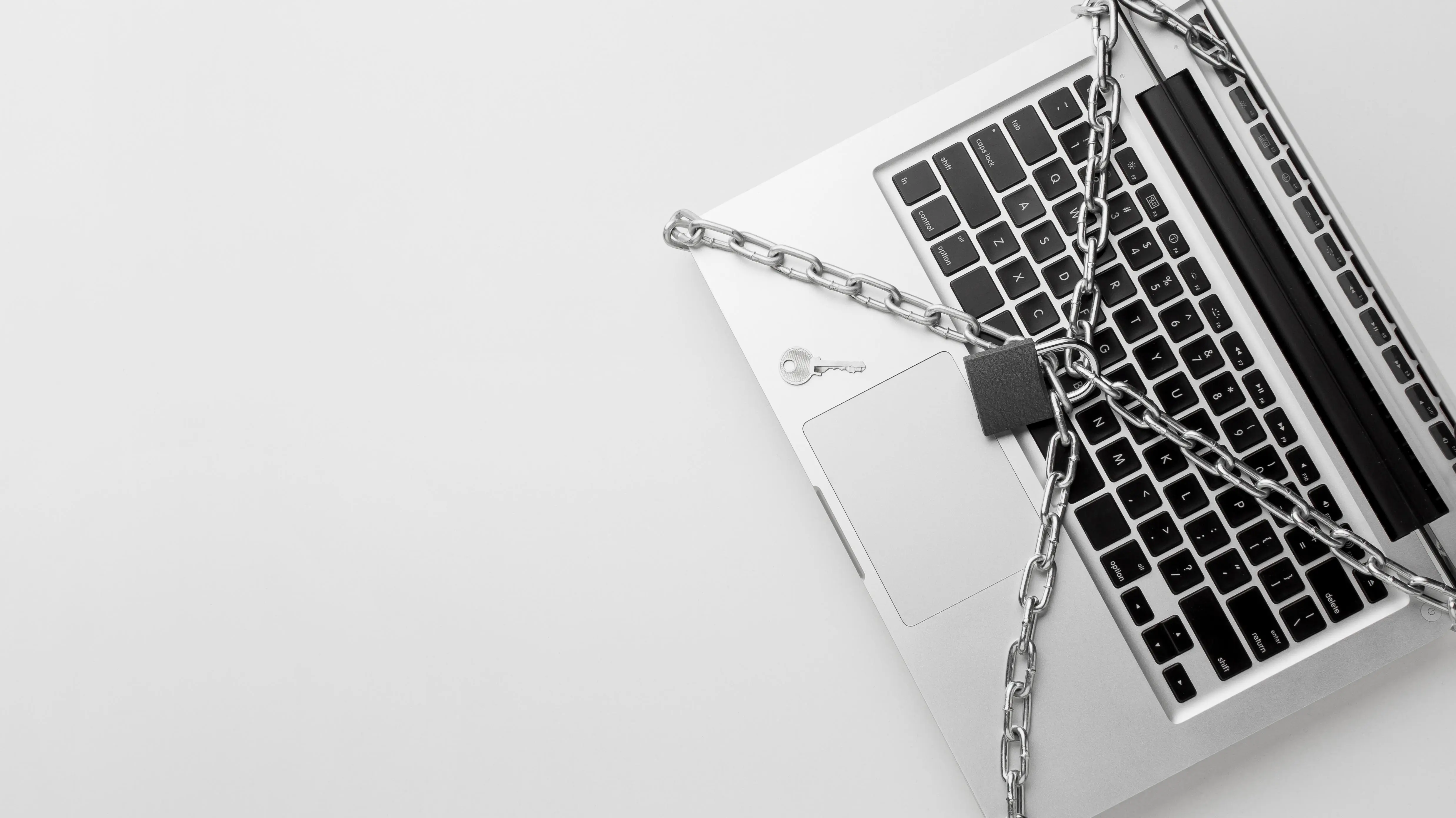 Blockchain y la Protección de la Privacidad Digital: una exploración de la tecnología de contratos inteligentes.